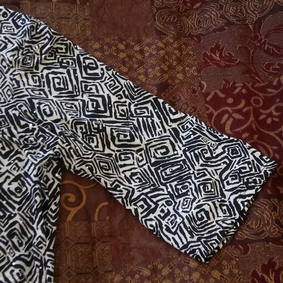 NWT ASHLEY JILL 2X BLOUSE BLK/WHT WOMENS ✨ SEQUINS - Picture 6 of 12